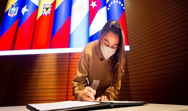 32 nuevos extranjeros tomaron juramento para ser ciudadanos colombianos