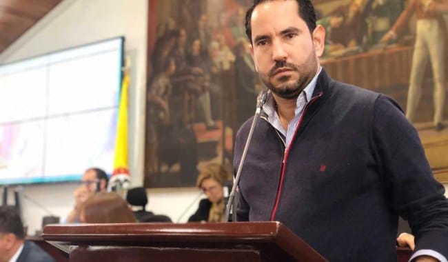 “Del 57% de los desaparecidos en Bogotá, no se sabe nada”: Concejal Rolando González