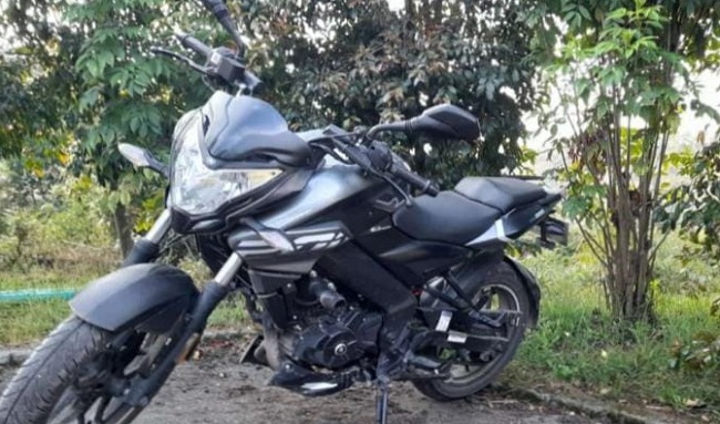 Delincuentes en el barrio Villa Luz en Engativá roban moto